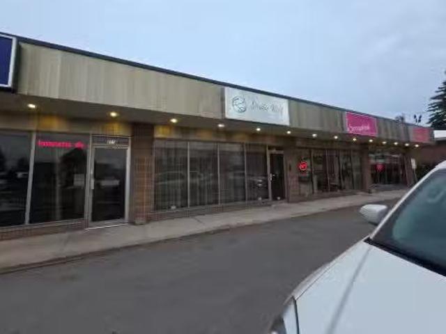 875 Rue Chartrand, Terrebonne Terrebonne, QC, J6W 2M3 comm.