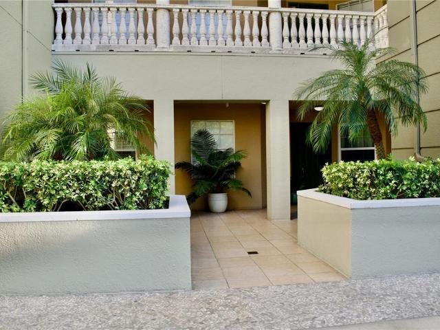 8761 The Esplanade, Unit 6, Orlando, FL 32836 | MLS #O6300