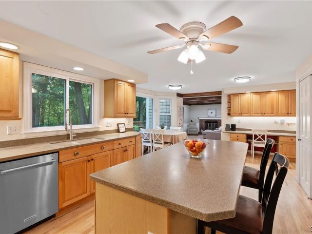 8763 Foxfire Ln