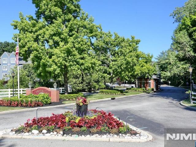 876 Somerset Court