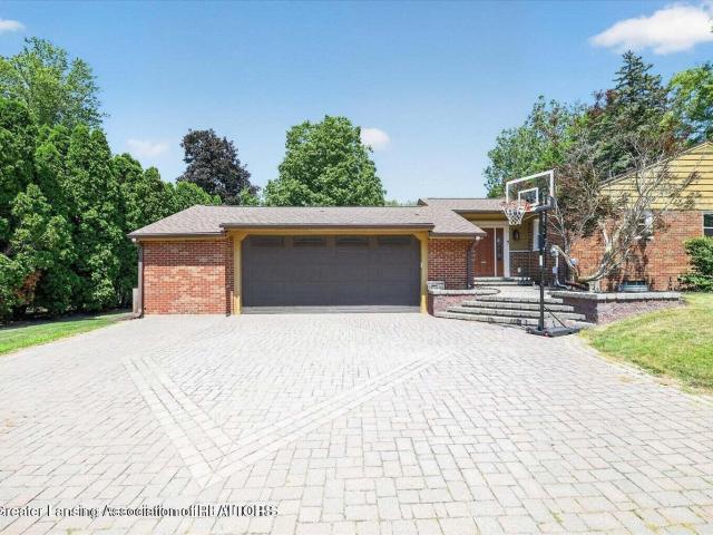 876 Riverside Drive
