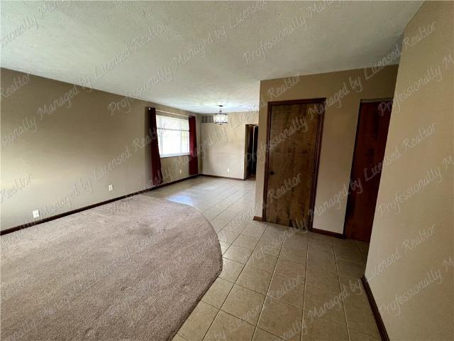 8774 Shadycreek Drive, Centerville, US, OH