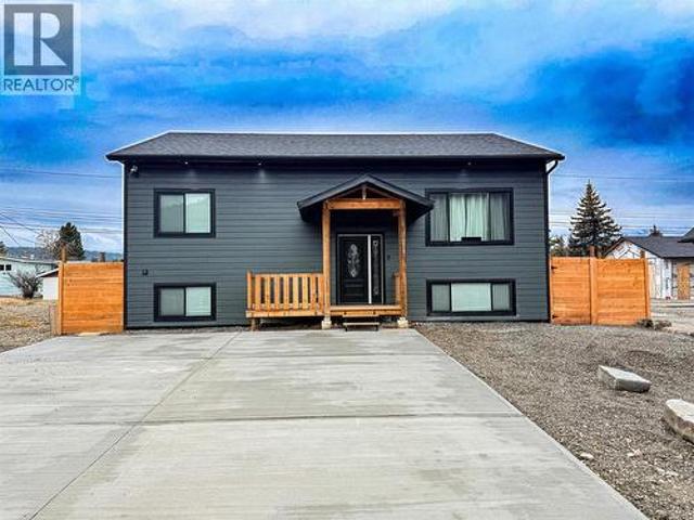 8779 Mountain View Street, Canal Flats, BC, V0B 1B0 house for sale | Listing ID 10401 | Royal LePage