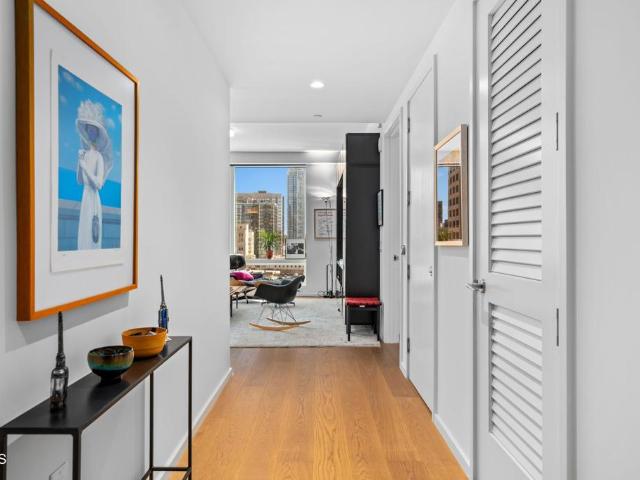 877 Francisco St, Unit 1506, Los Angeles, CA 90017 | MLS #P1 25338