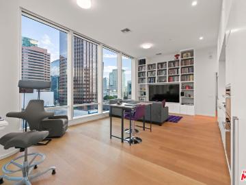877 Francisco St, Unit 806, Los Angeles, CA 90017 | MLS #26841