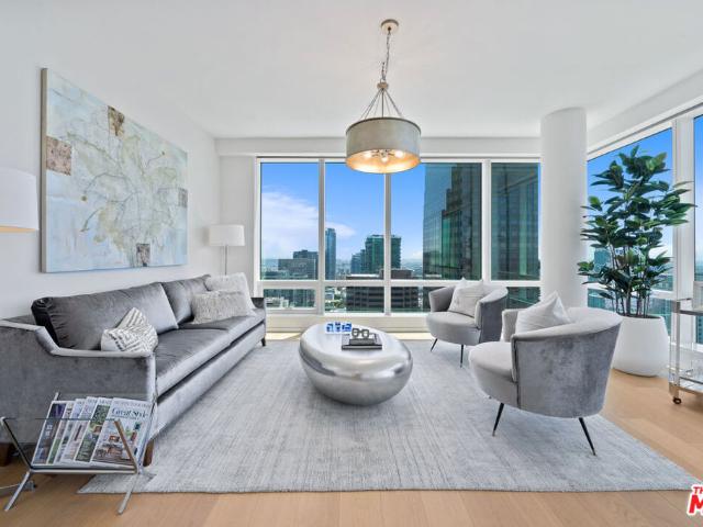 877 Francisco Street 2609