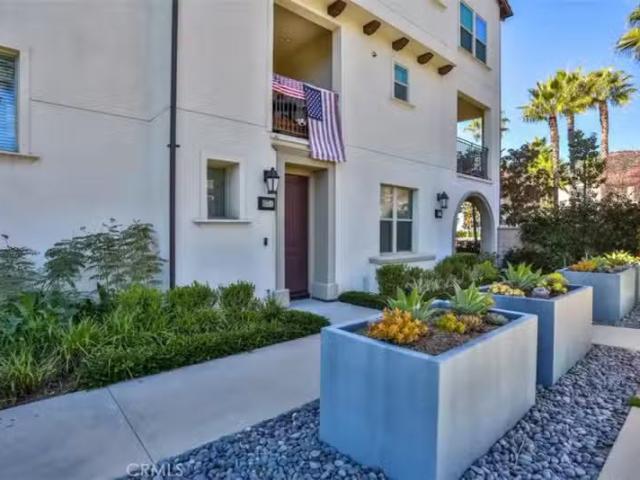 877 ORCHID WAY, AZUSA, CA 91702