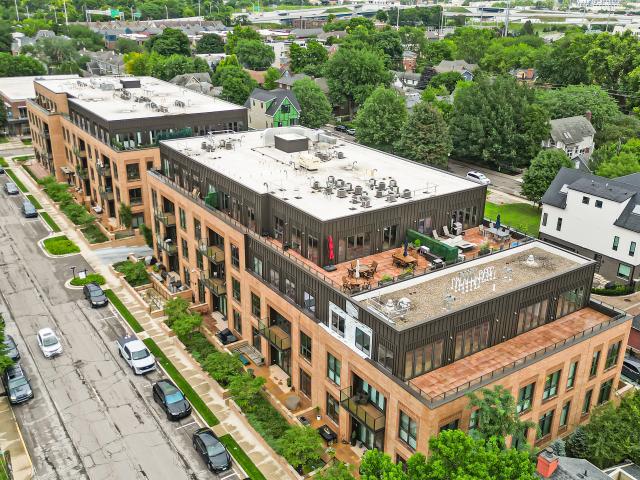 877 N East Street # 206