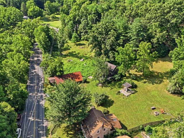 877 Samsonville Road