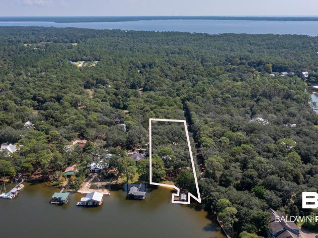 8785 Red Fish Point Road