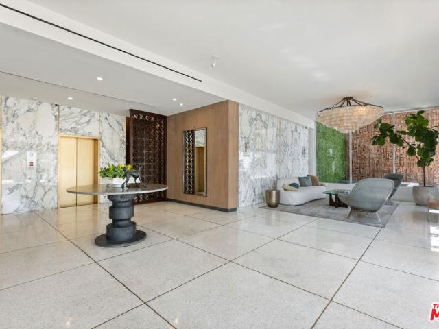 8787 Shoreham Drive 109