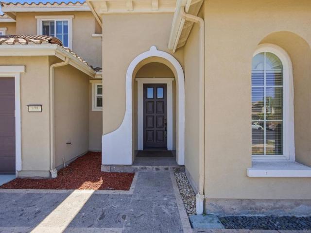 878 Sunset Ridge Pl