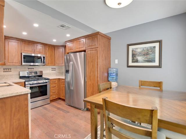 878 W 13th