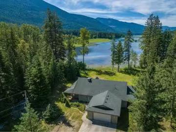 8798 Gravel Pit Road, Slocan, BC, V0G 2C0 house for sale Li.