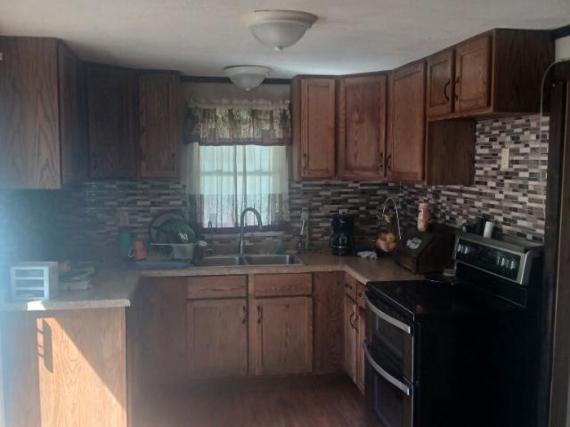 8798 S Pleasure Valley