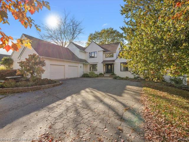 8793 Webster Hills Road