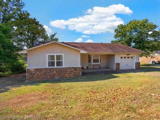 8805 N Lake Lane