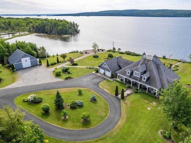 8805 Highway 105 Baddeck Inlet Highway, Baddeck Inlet, NS, B0E 1B0 house for sale | Listing ID 202601 | Royal LePage