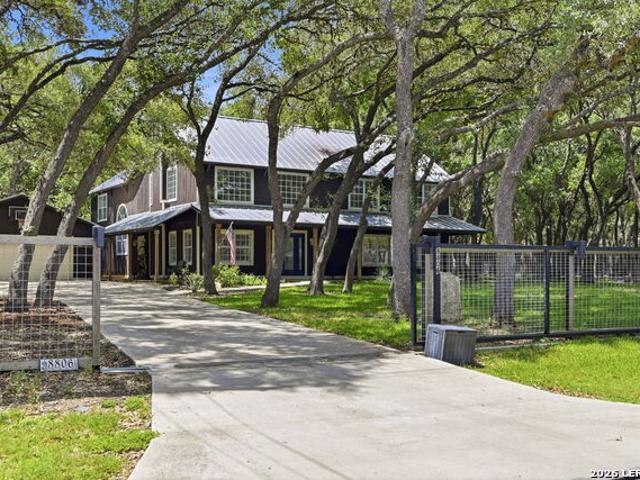 8806 Shoshoni Trl