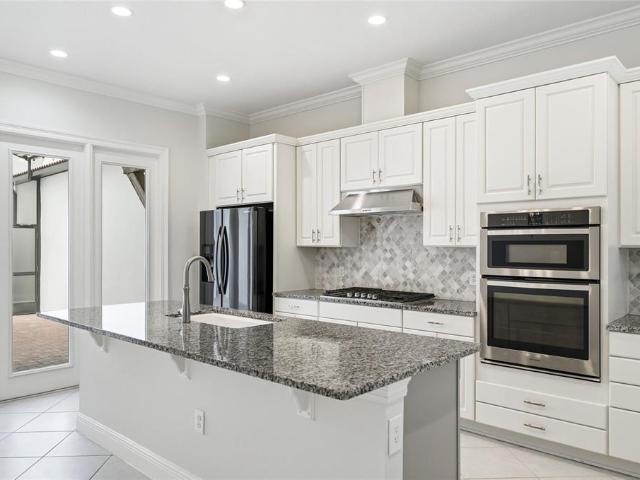 8807 Fountain Palm Alley, Winter Garden, FL 34787 | MLS #O6400