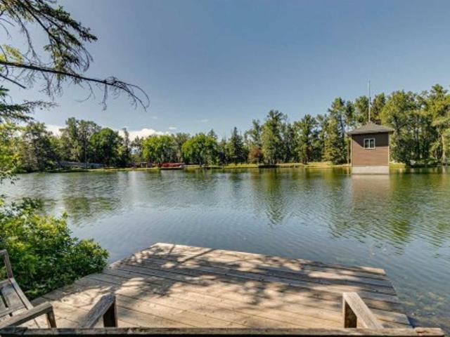 8808 48 Avenue, Calgary, AB, T3B 2B2 house for sale | Listing ID A2323 | Royal LePage
