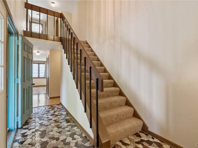 8802 Wandering Way