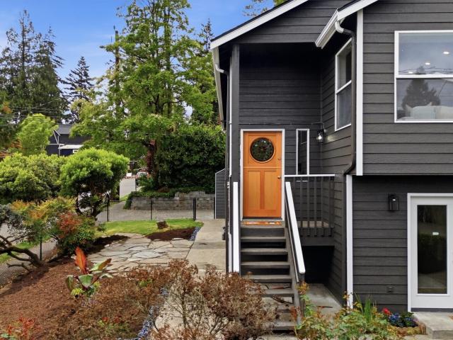 8803 15th Avenue NE