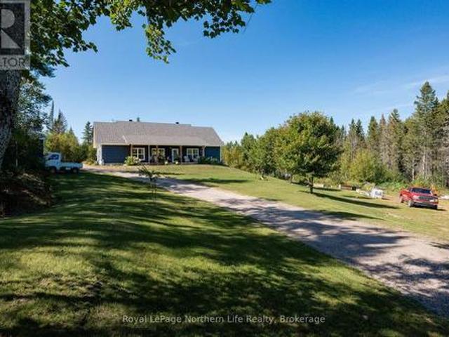 880 Memorial Park Drive E, Powassan, ON, P0H 1Z0 house for sale | Listing ID X13797 | Royal LePage
