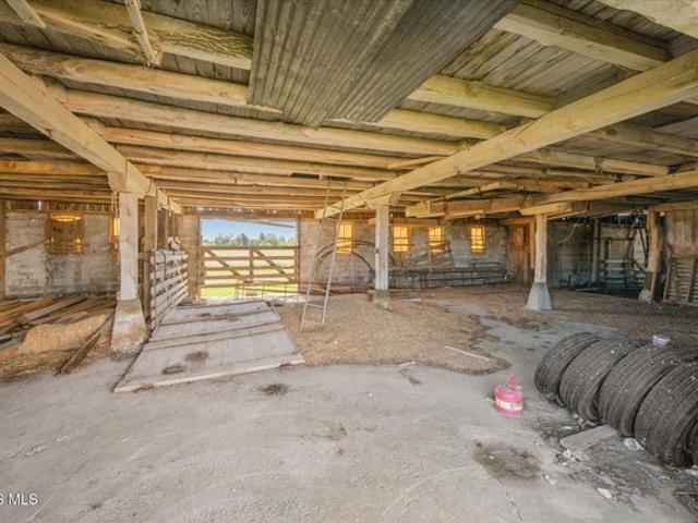 8818 County Road 7, Delta, OH 43515