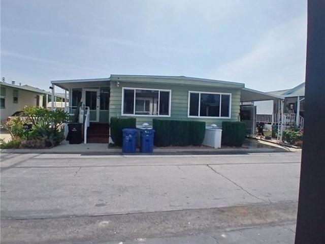 8811 Canoga Ave Spc 208, Canoga Park, CA 91304