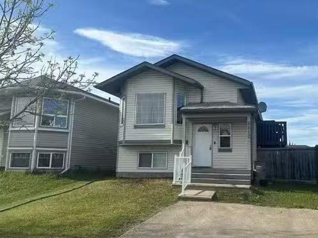 8812 67 Avenue, Grande Prairie, AB, T8W 2X9 house for sale.