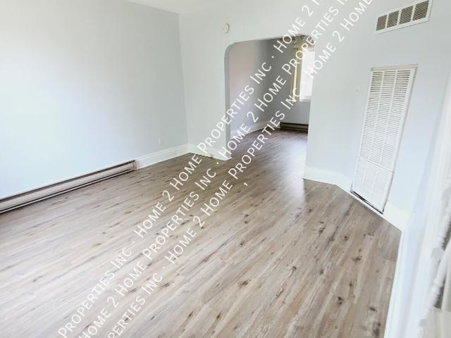 881 Elm beautiful townhouse!