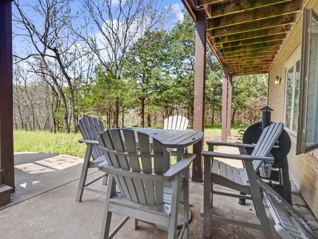 881 N 1928th Rd, Lecompton, KS 66050 | MLS #244423