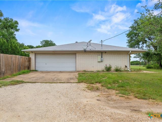 8827 E Highway 190