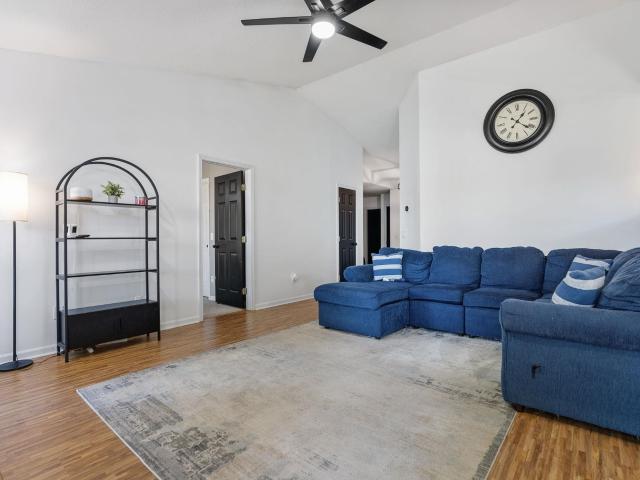 8827 Goshawk Lane