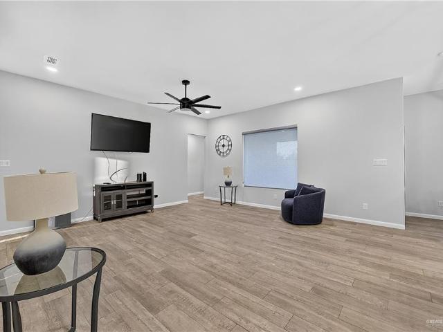 8820 N 27th Street