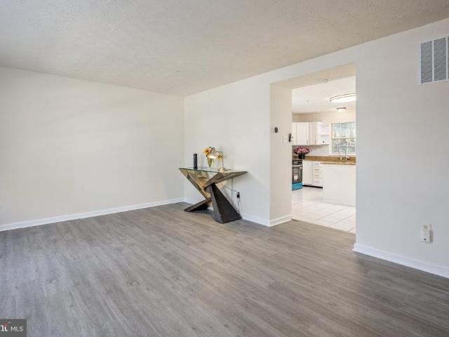 8821 Ashberry Court