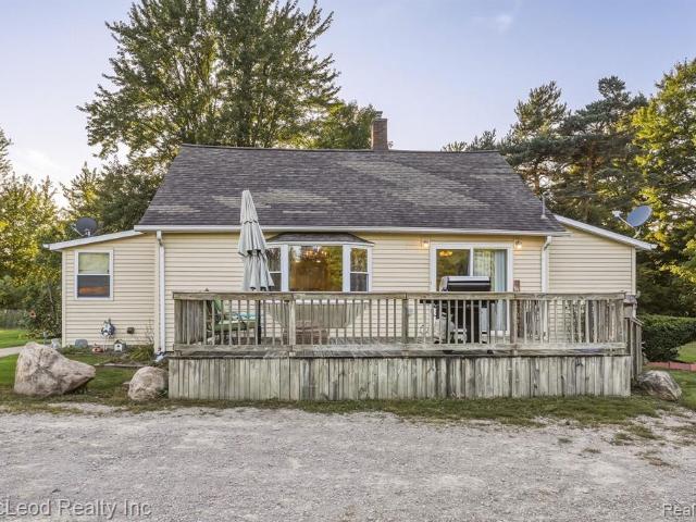 8821 Barnes Road