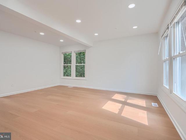 8821 Castlebury Court