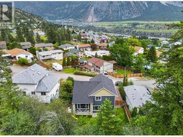 882 Eagleson Crescent, Lillooet, BC, V0K 1V0 house for sale | Listing ID 10401 | Royal LePage
