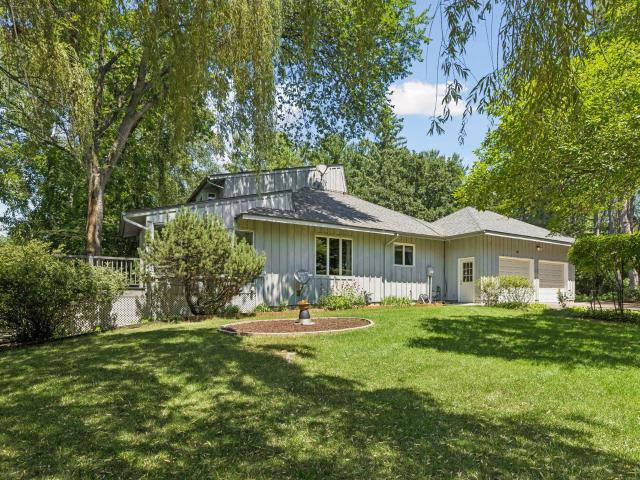 882 Willow Ridge 1