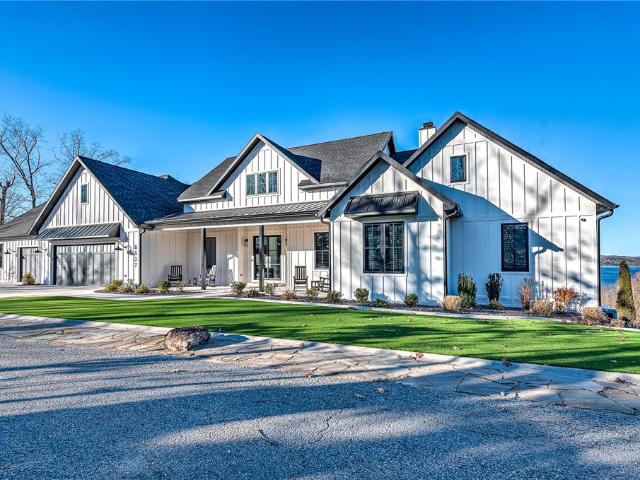 8837 Castleberry Way