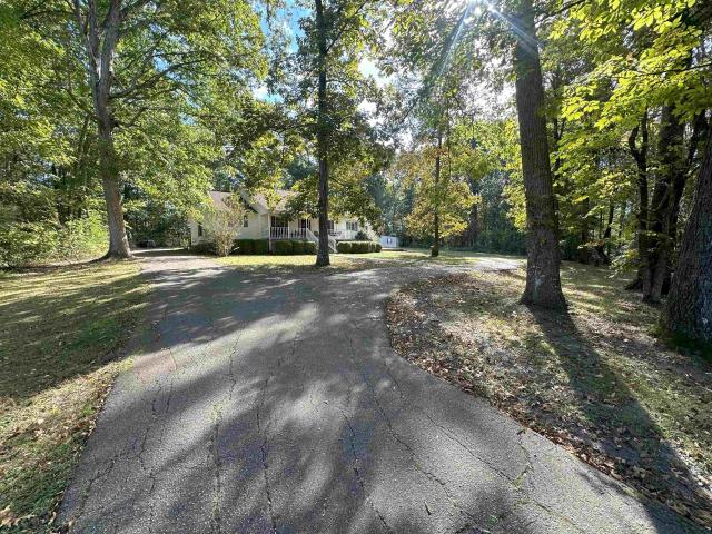 883 crucifer rd