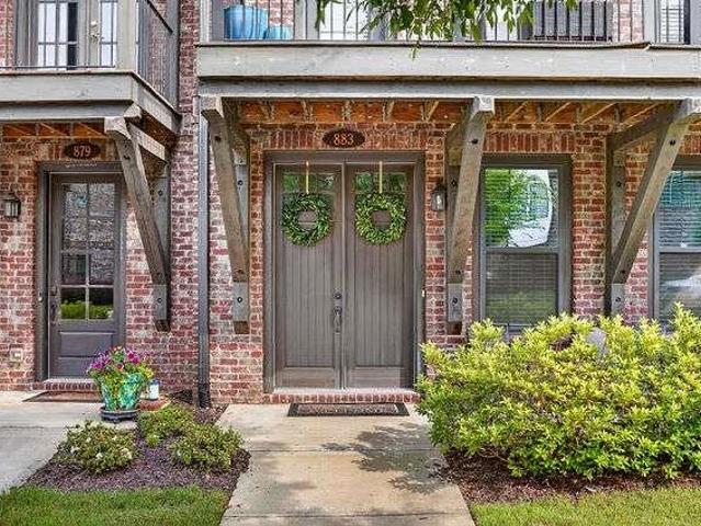 883 Tisdale Trail