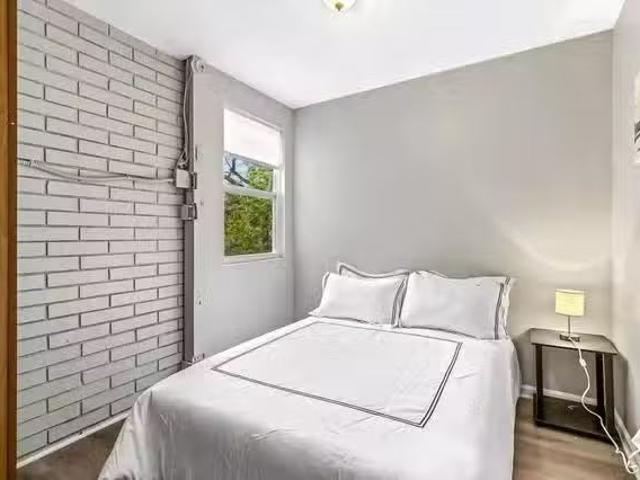 #88490: Room in 7 Bed 7 Bath