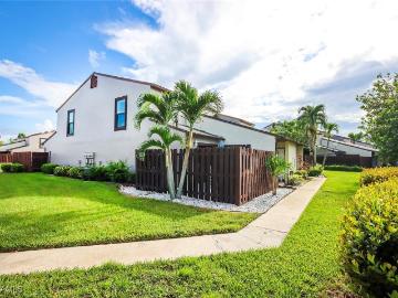 8849 Somerset Blvd, Fort Myers, FL 33919 | MLS #225059