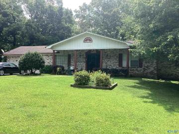 884 Riverside Drive