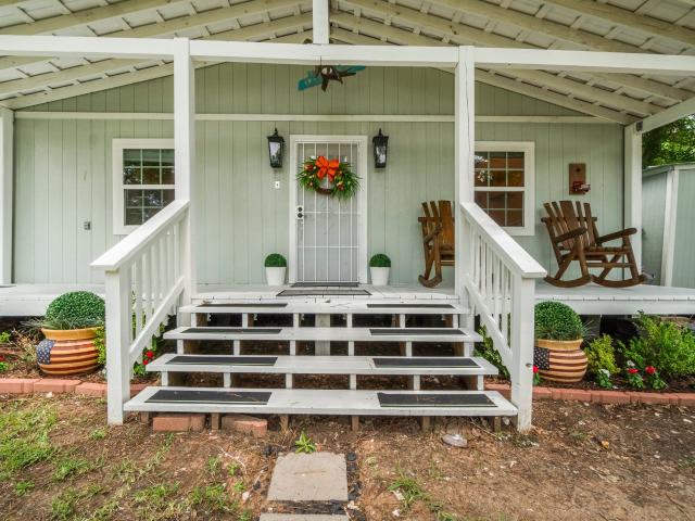 8851 US Highway 59 N