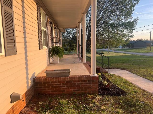 885 Frank Anderson Rd