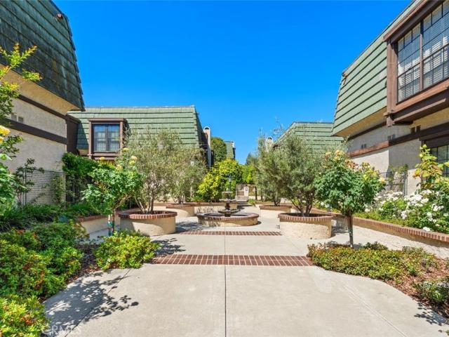 885 S Orange Grove